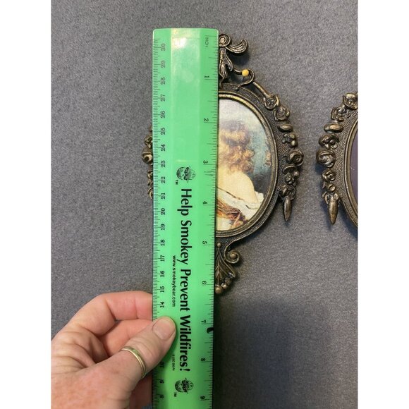 2 Vtg Ornate Victorian Style Oval Frames Praying Children 6 1/2" x 4"  Italy - Picture 5 of 8